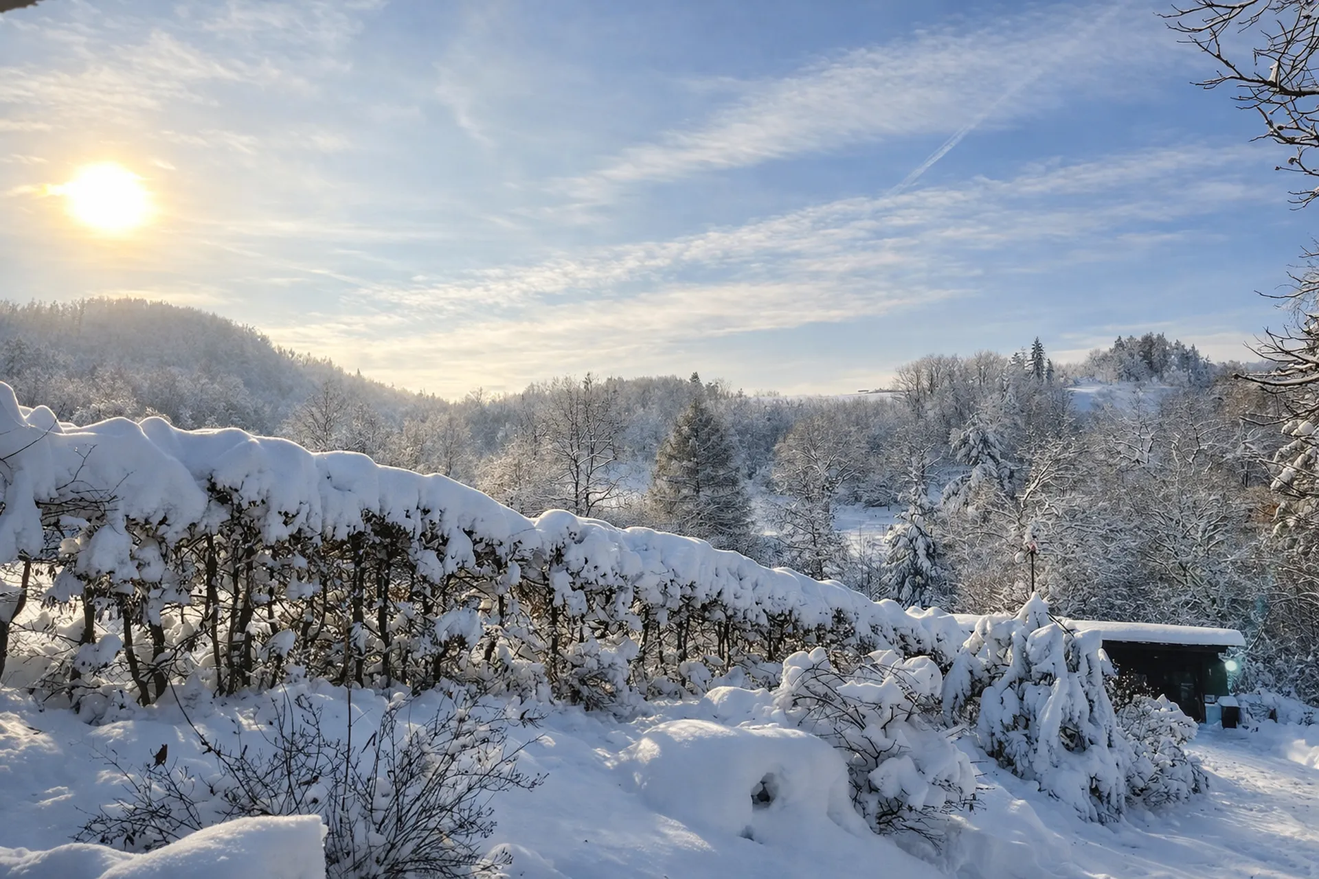 vyhled-z-chaty-beskydy-zima